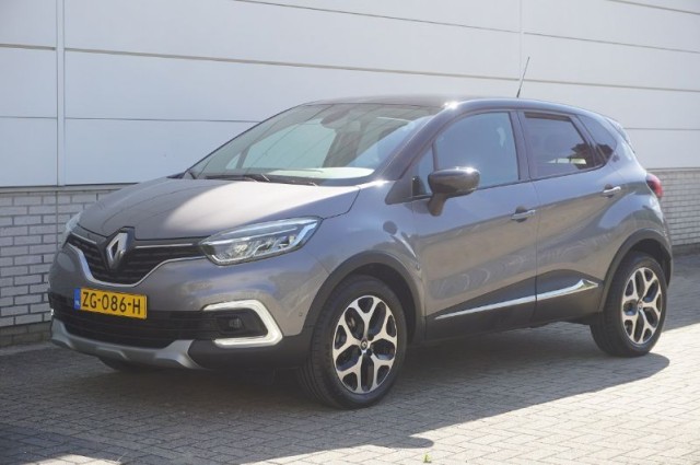 Private Lease nu als outlet aanbieding extra voordelig deze Renault Captur 0.9tce intens 66kW (ZG-086-H) van IKRIJ.nl vanaf €349 per maand