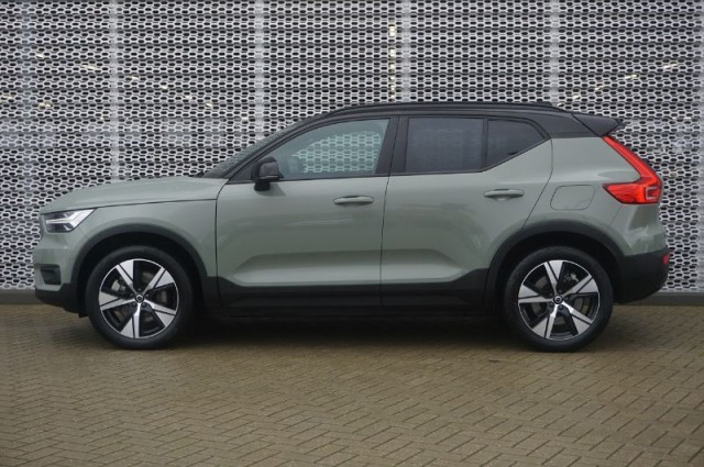 Volvo XC40 78kWh ev p8 pure electric r-design 300kW awd geartronic aut (J-145-ZG)