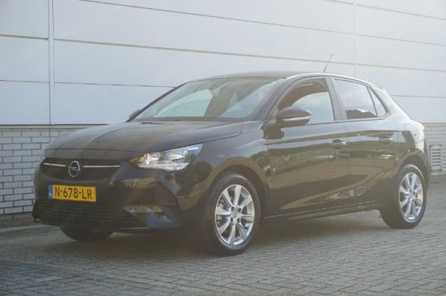 Private Lease nu als outlet aanbieding extra voordelig deze Opel Corsa 1.2 edition 55kW (N-678-LR) van IKRIJ.nl vanaf €319 per maand