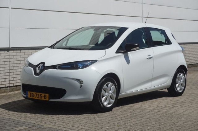 Private Lease nu als outlet aanbieding extra voordelig deze Renault Zoe 41kWh ev life batterijkoop 68kW aut (TB-735-B) van IKRIJ.nl vanaf €309 per maand