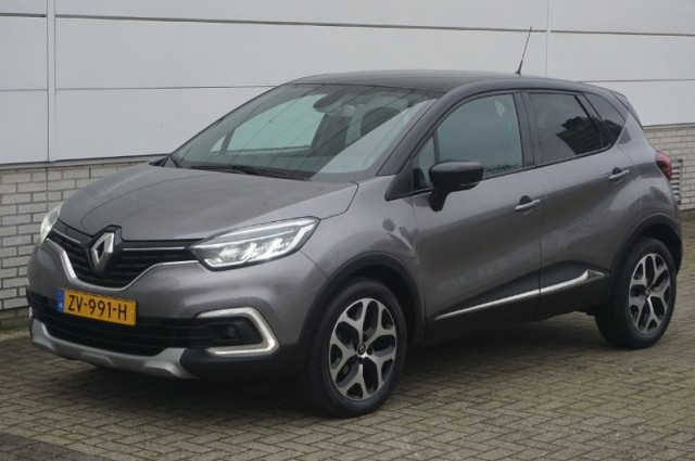 Private Lease nu als outlet aanbieding extra voordelig deze Renault Captur 0.9tce intens 66kW  van IKRIJ.nl vanaf €300 per maand